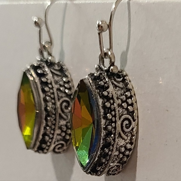 VINTAGE 3D RAINBOW IRIDESCENT TOPAZ CRYSTAL ANTIQUE SILVER DESIGN EARRINGS - Picture 17 of 17